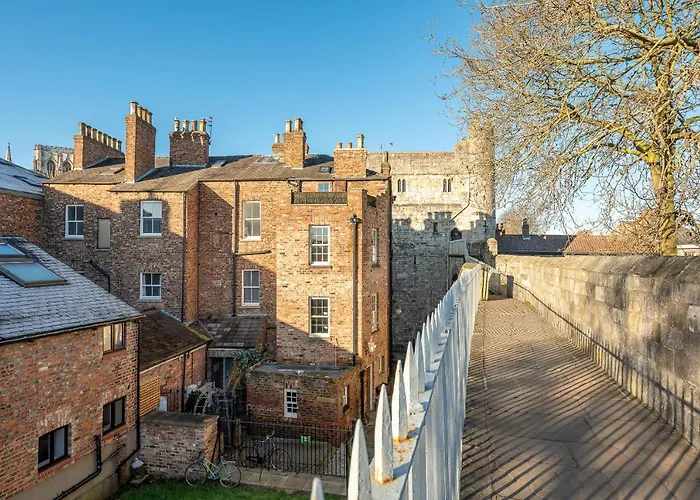 Daire Monkbar View *